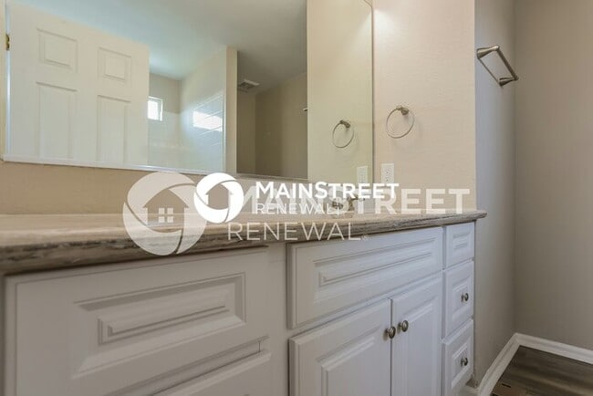 Building Photo - 4 Bedroom Pet-Friendly Home in DENVER, CO ...