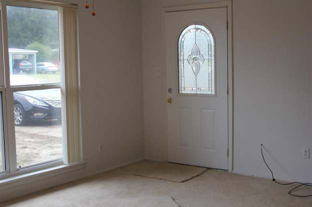 Building Photo - 9 Gentian Dr