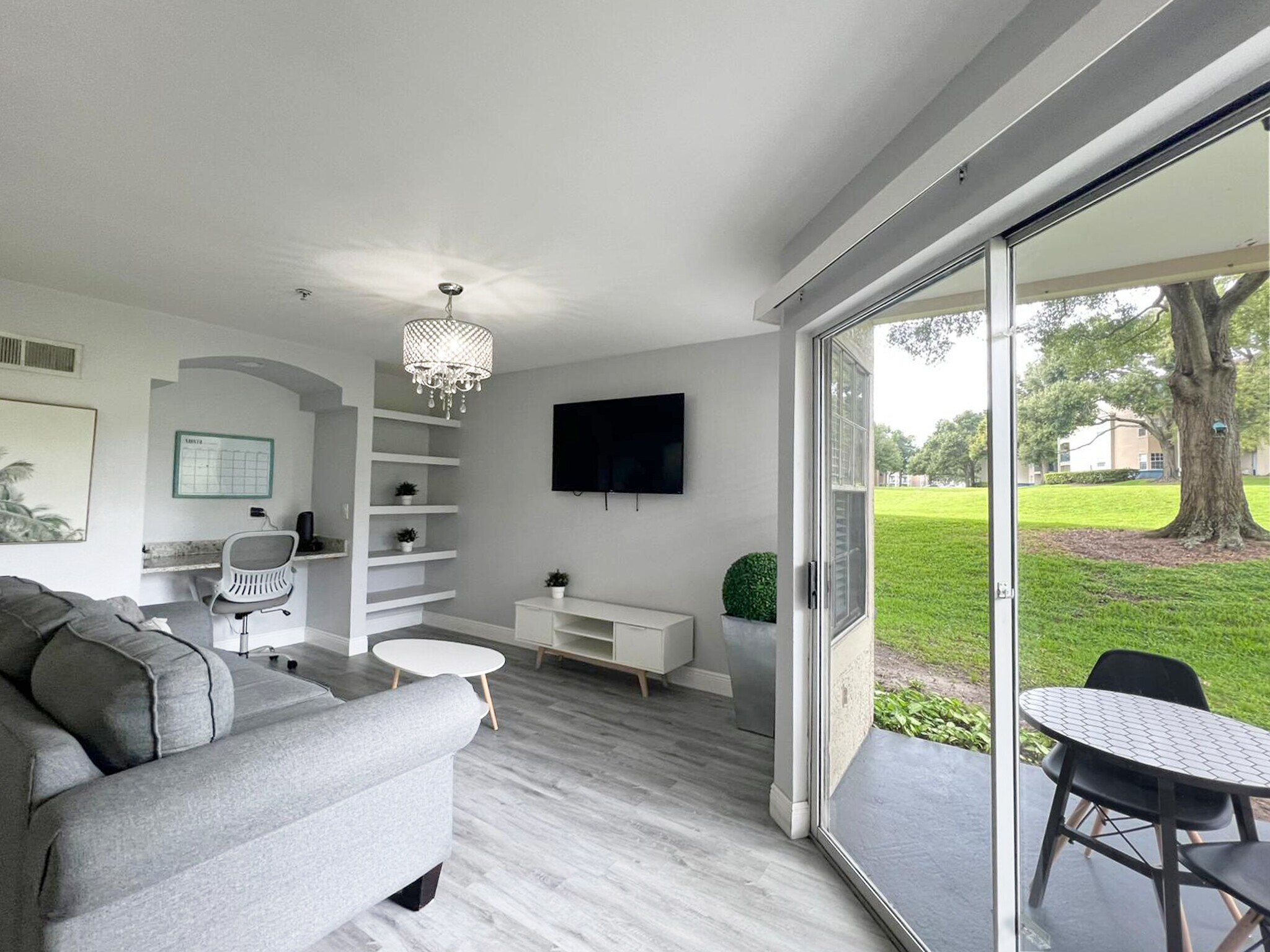 Building Photo - 7250 Westpointe Blvd