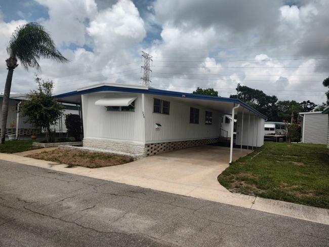 Building Photo - 2550 State Rd 580