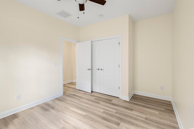 Building Photo - 3284 Saddlewood Cir