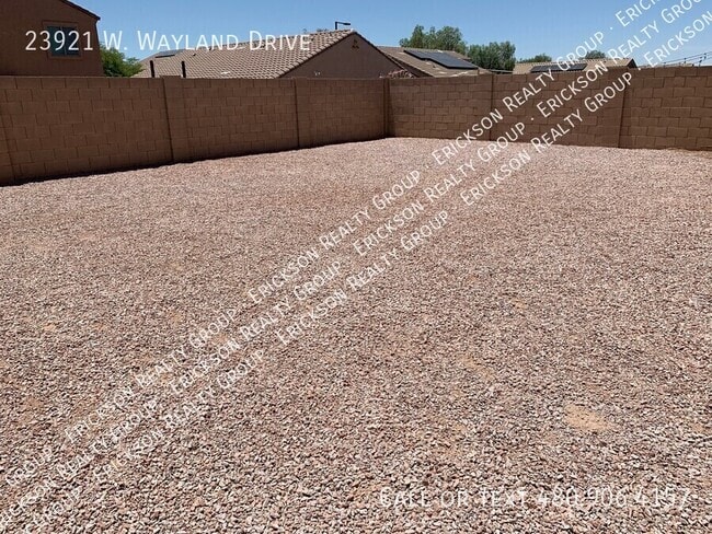 Building Photo - 23921 W Wayland Dr