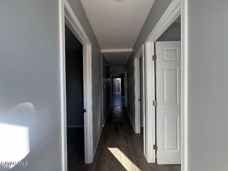 Building Photo - 43119 7th St E