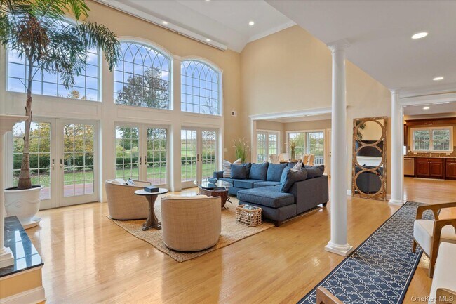 Building Photo - 2995 Laurel Trail