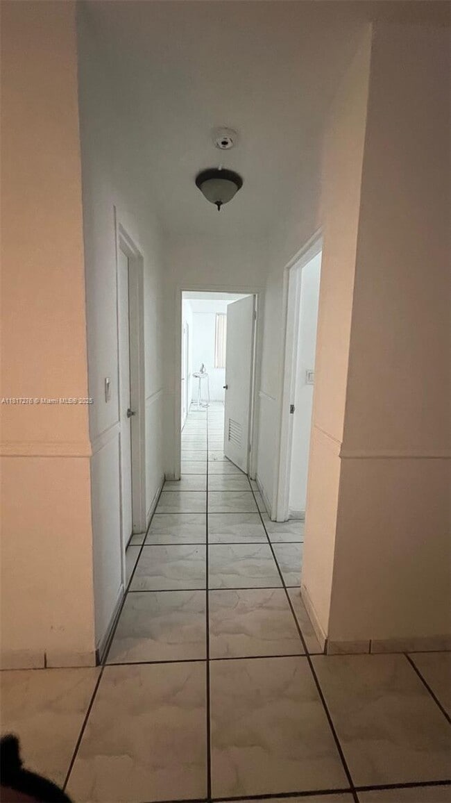 Building Photo - 5825 Collins Ave