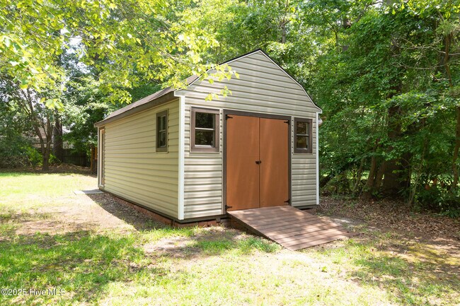Building Photo - 110 Deerfield Rd