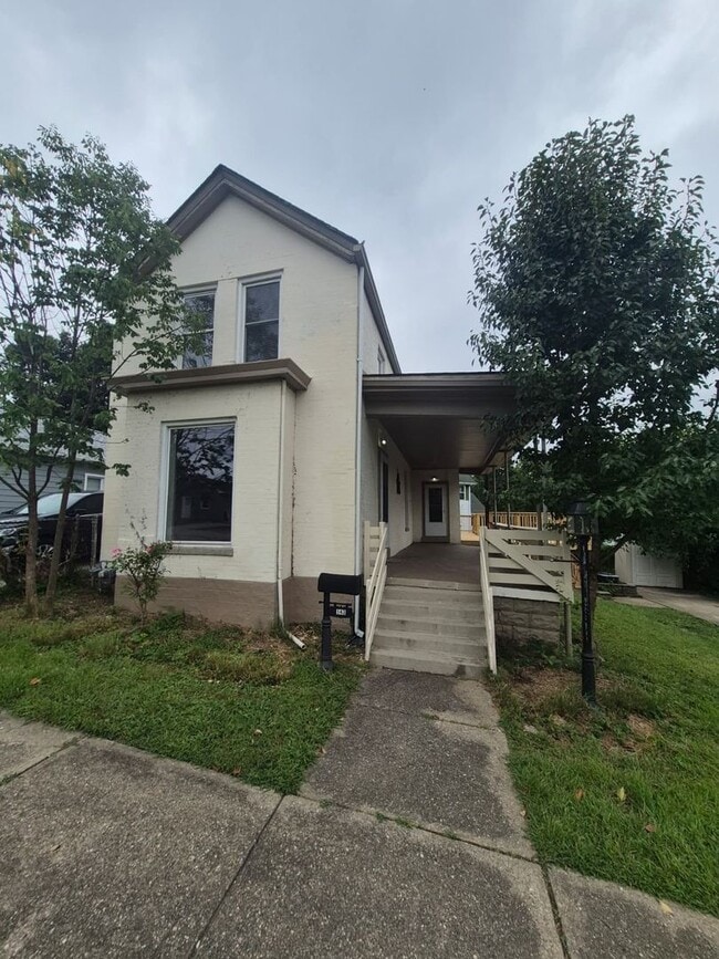 Building Photo - 143 Kenton St