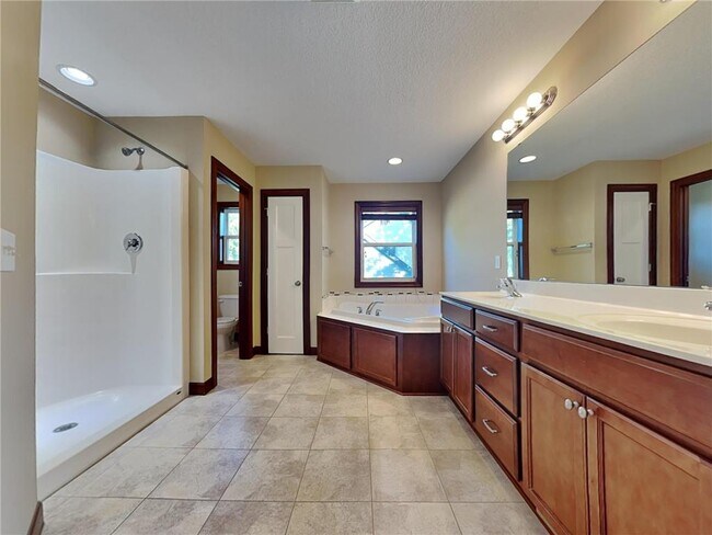 Building Photo - 8132 Clifford Cir