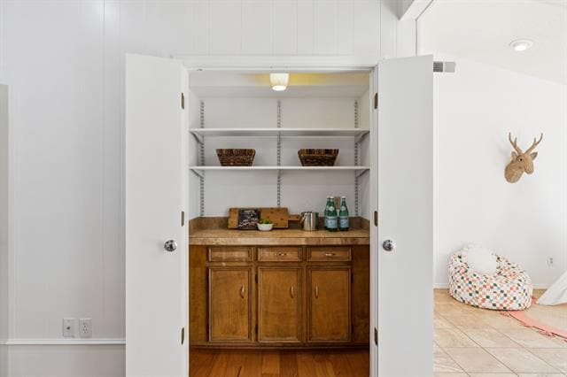 Building Photo - 9702 Summerhill Ln