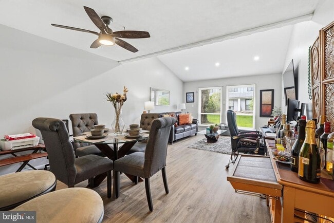 Building Photo - 7 Dennison Dr