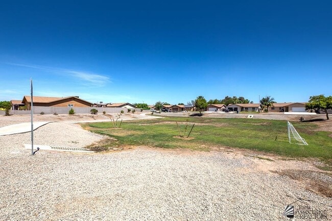 Building Photo - 1740 S 48th Way