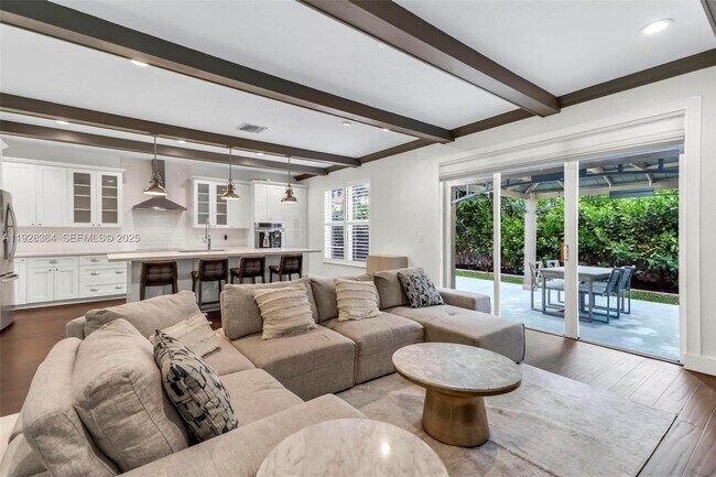 Building Photo - 16437 SW 28th St