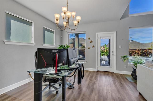 Building Photo - 7500 Foxgrass Pl