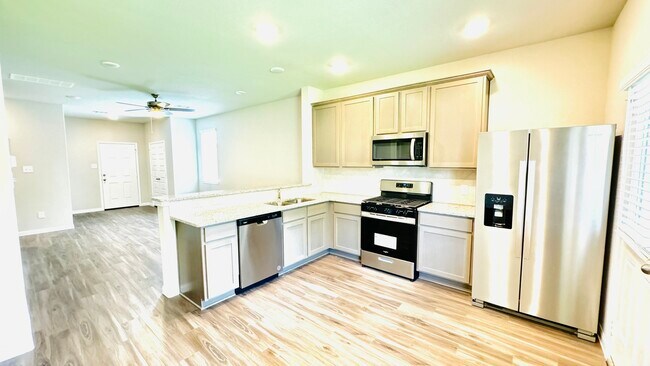 Building Photo - 2423 Bluefish Ct