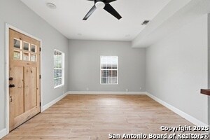 Building Photo - 126 King Roger St