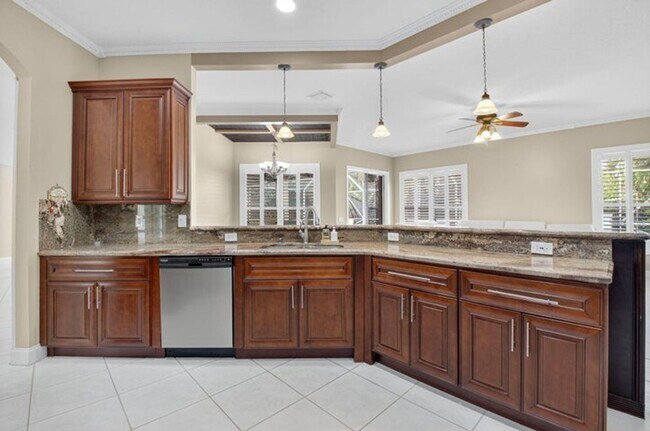 Building Photo - 6695 Conch Ct