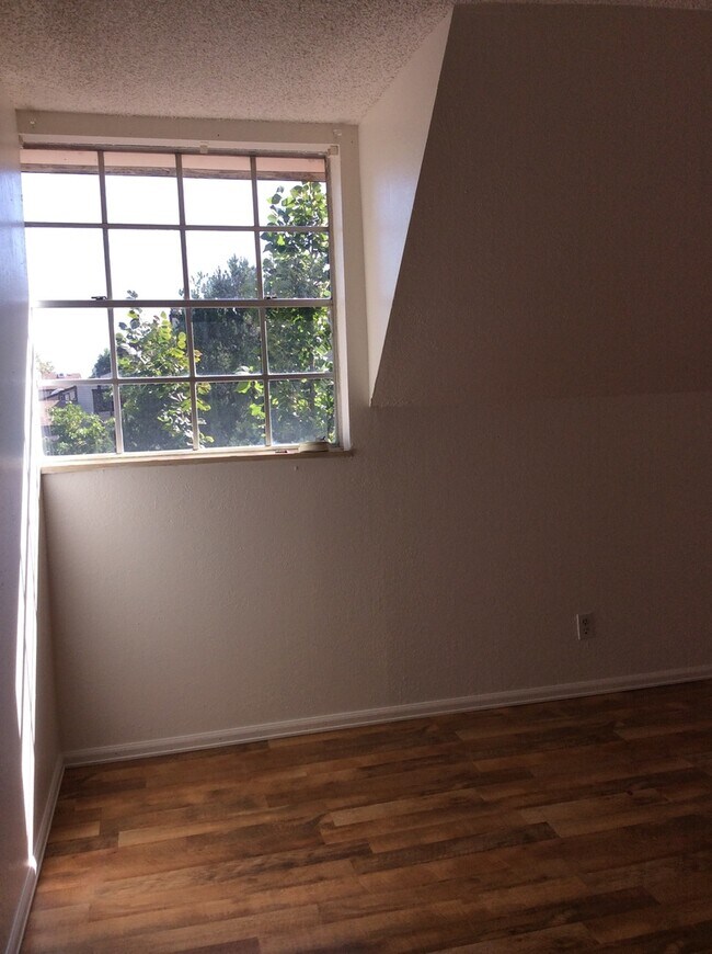 Building Photo - Arborwood Condo in North Boulder