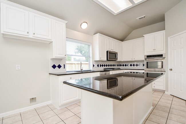 Building Photo - 802 Childers Ct