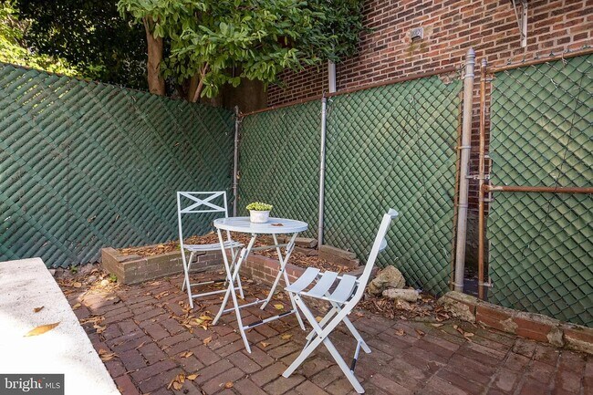 Back Patio - 1 Rainey Ct
