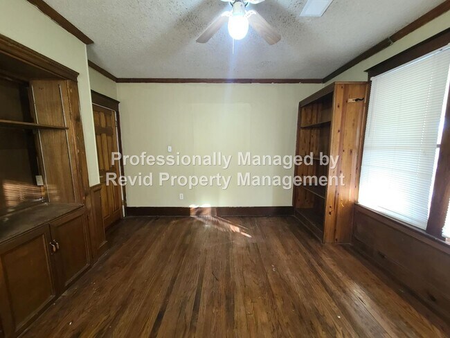 Building Photo - 3712 Marion Ave