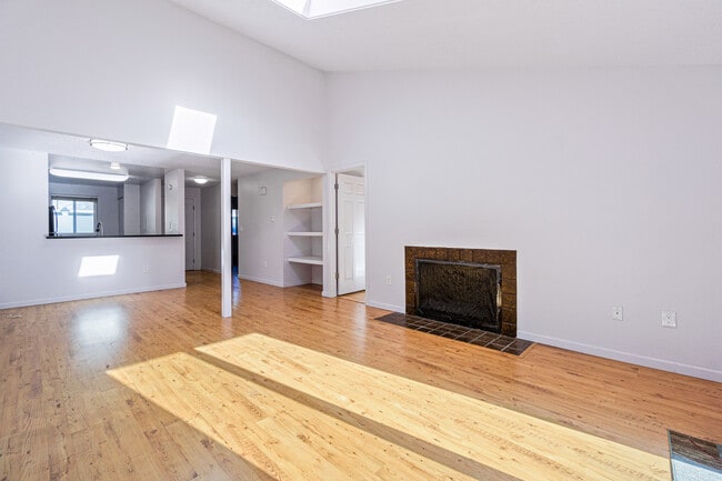 Building Photo - 708 126th Ave NE