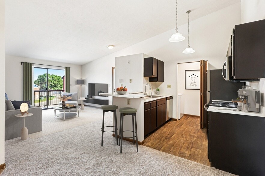 Primary Photo - Dovetree