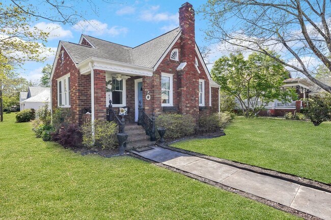Building Photo - Beautiful Home in Desirable Ardsley Park