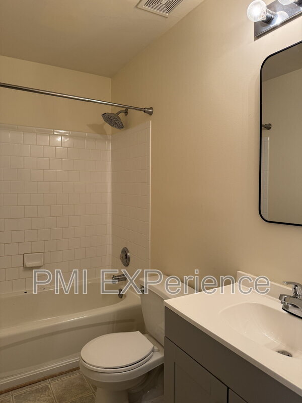 Building Photo - 9974 Morristown Pl