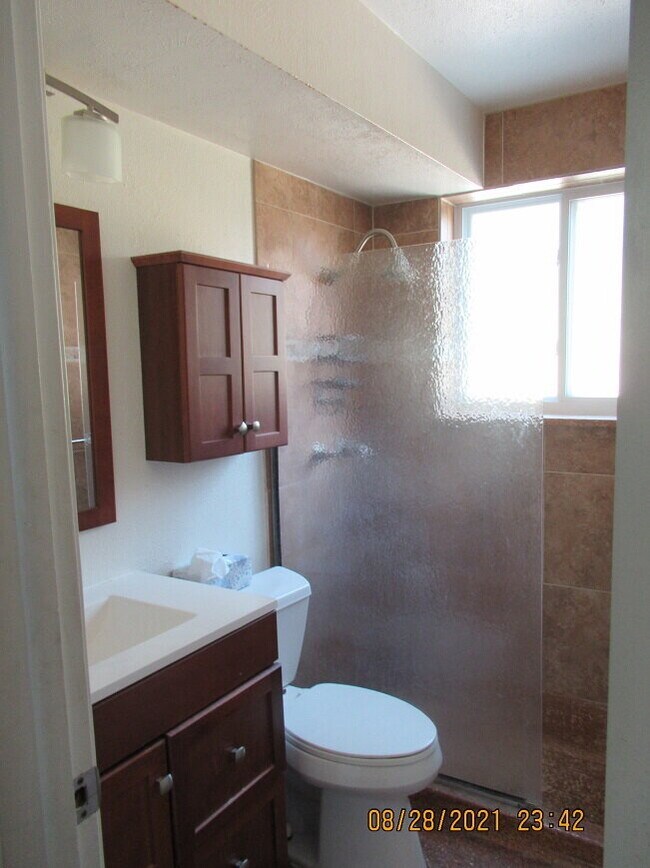 Building Photo - "Charming 4-Bed Arvada Home with Hardwood Floors & Finished Basement!"