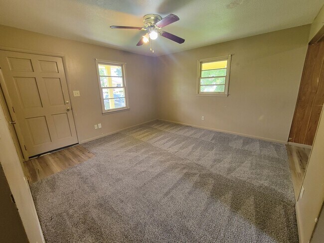 Building Photo - 1500 Arlington Ave