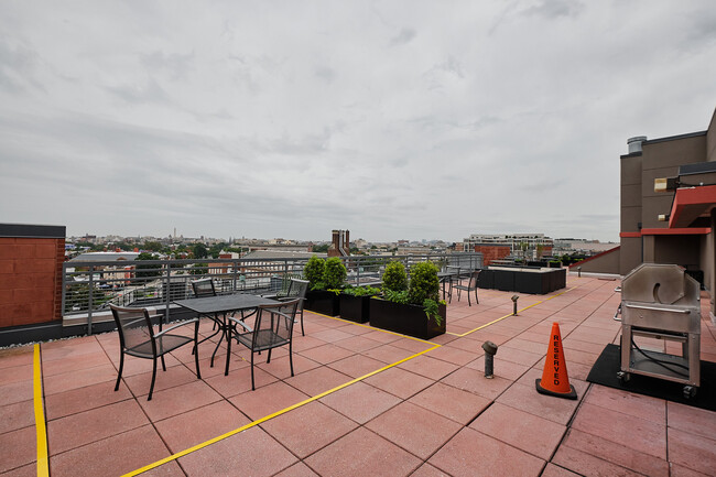 Building Photo - 2120 Vermont Ave NW