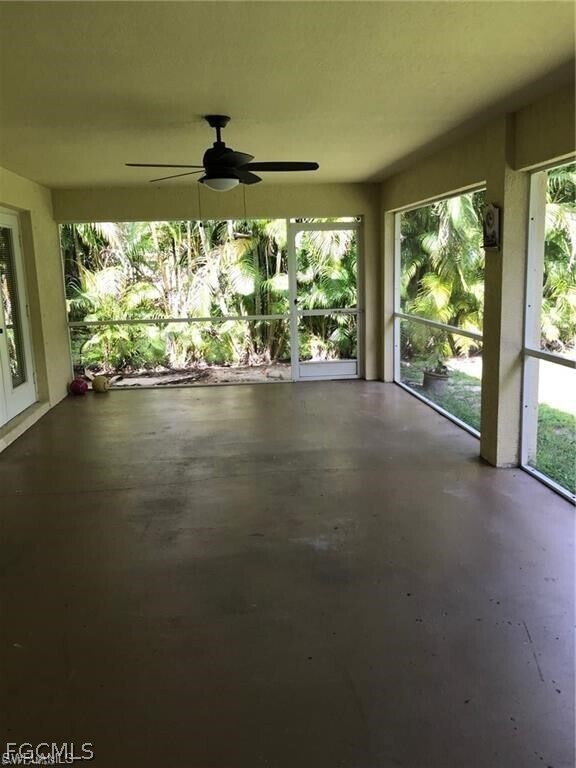 Building Photo - 1139 SW 43rd St