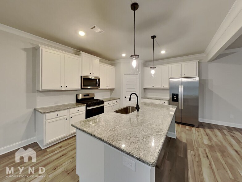 Building Photo - 3683 Dover Run Ln