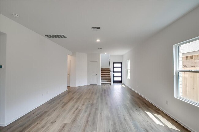 Building Photo - 232 Canley Lp