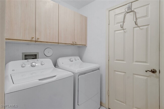 Building Photo - 7108 Barrington Cir