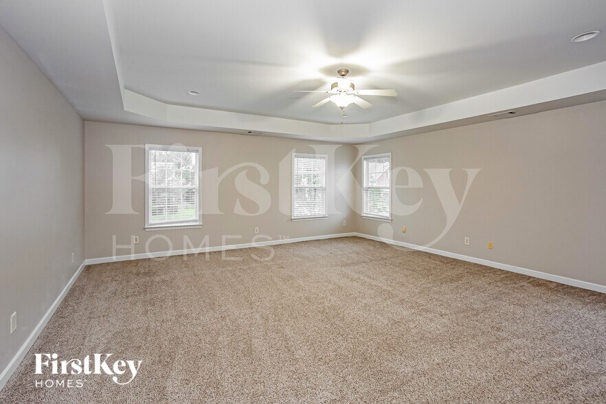 Building Photo - 2922 Blueberry Dr