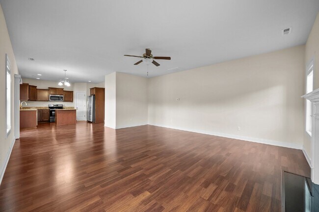 Building Photo - 304 Little Egret Ln