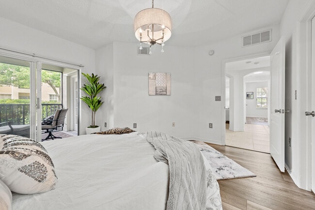 Building Photo - 140 NW Peacock Blvd