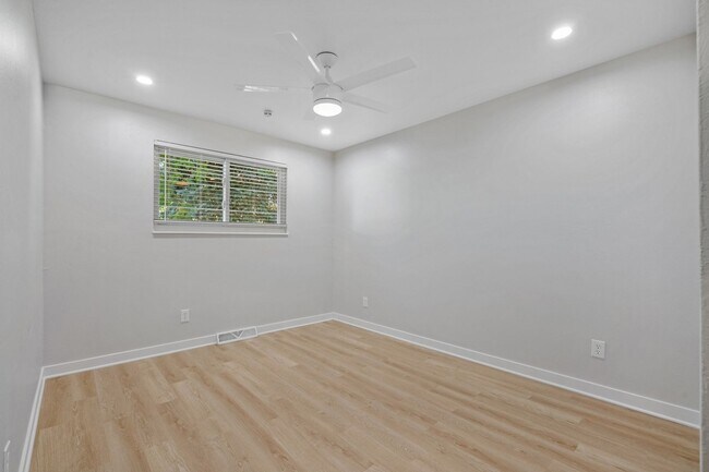 Building Photo - 4558 S Laredo St