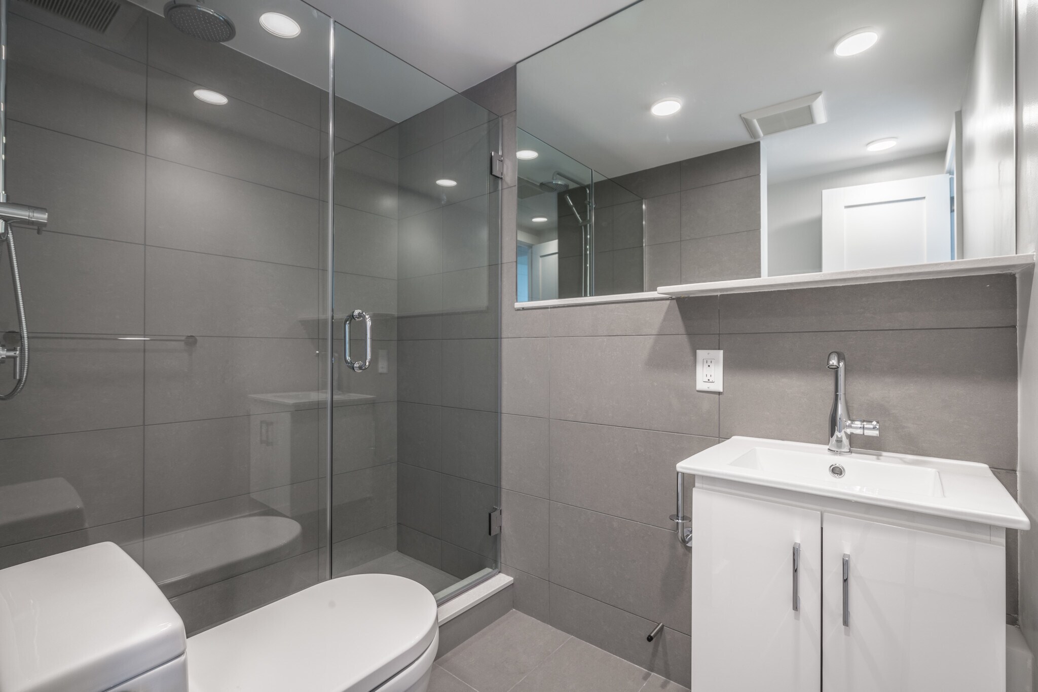 Building Photo - 334 Harvard St