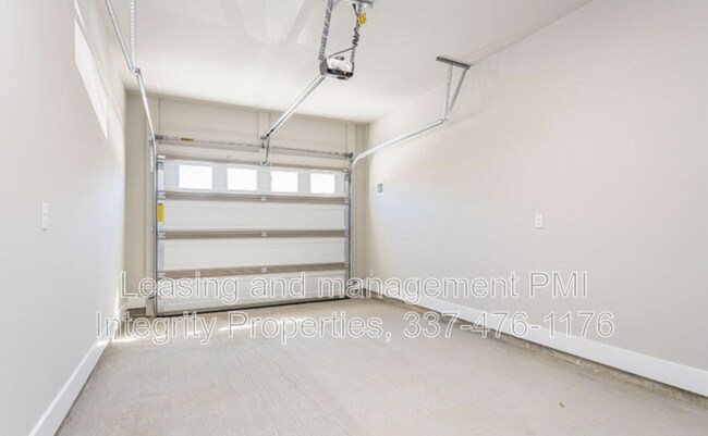 Building Photo - 105 Foster Grove Dr