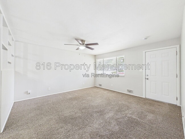 Building Photo - 8511 Crystal Ave