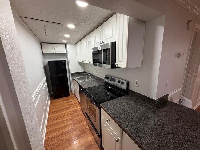 Building Photo - 4307 E Michigan St