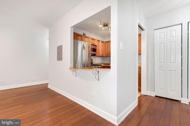 Building Photo - 4515 Willard Ave