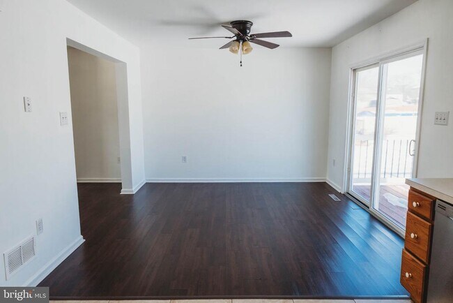 Building Photo - 312 Galean Dr
