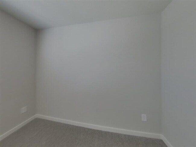Building Photo - 9835 Willow Creek Commerce Dr
