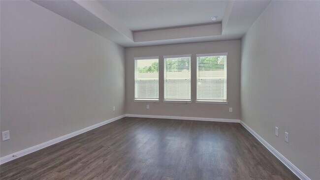 Building Photo - 3315 Rosselli Brush Dr