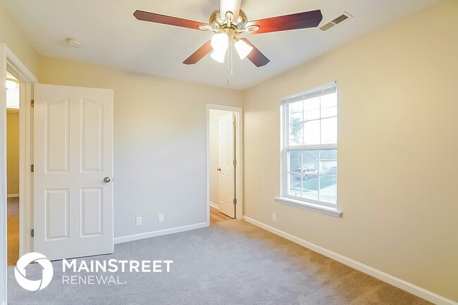 Building Photo - 1035 Tom Hailey Blvd