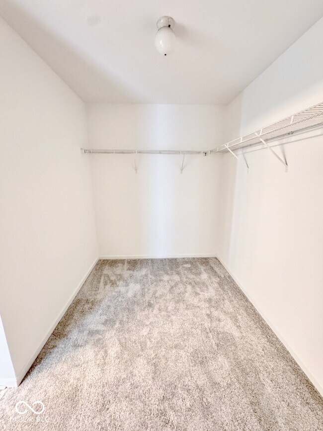 Building Photo - 12431 Teacup Way