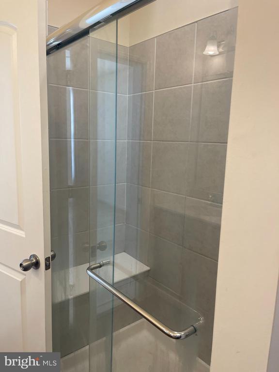 Building Photo - 241 Rossnakill Rd